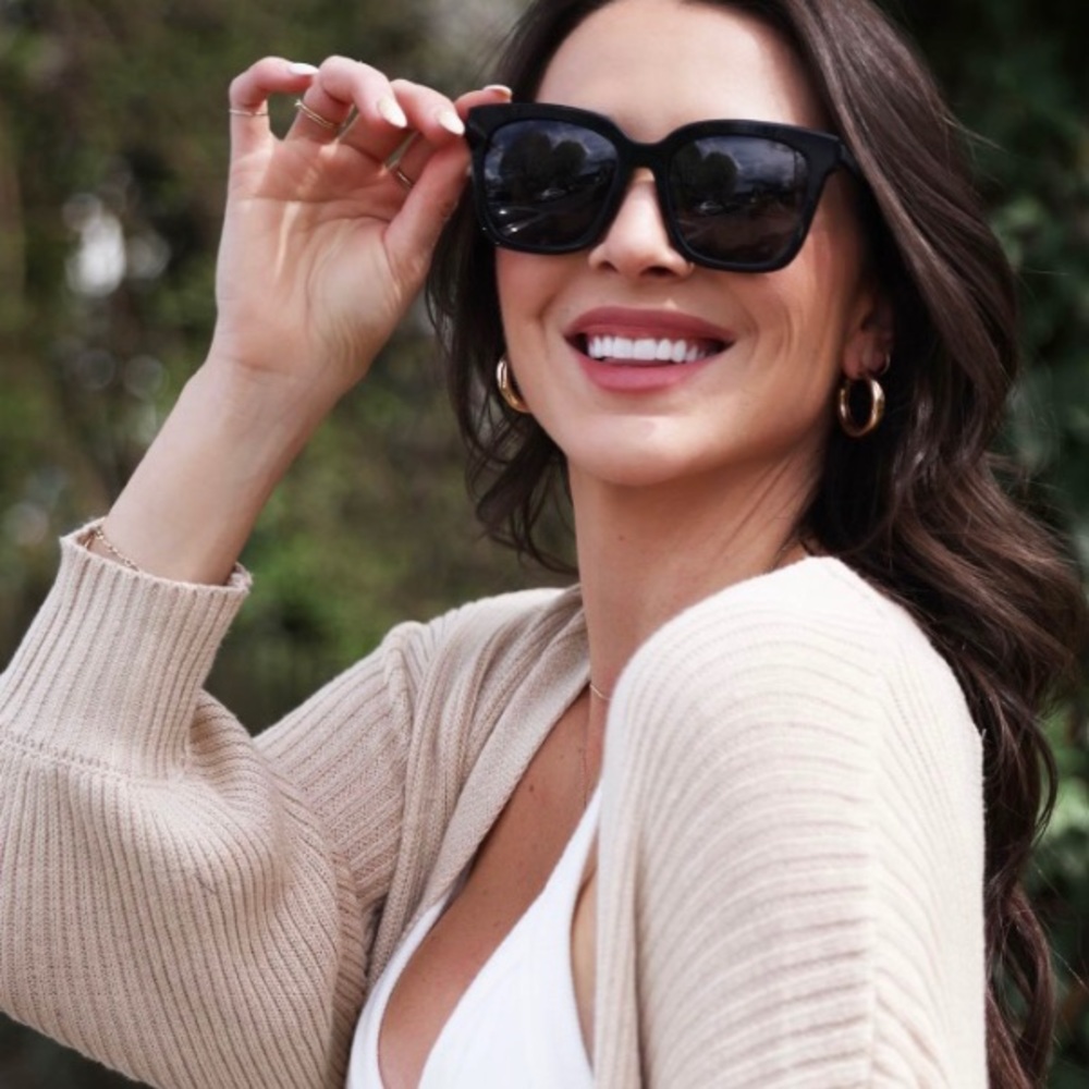 Black, Polarized Bella Sunglasses x DIFF